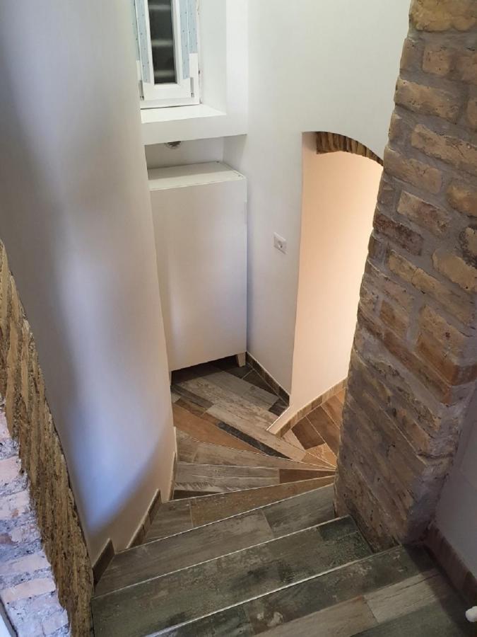 Apartment La Di Camilla In Trastevere Rome